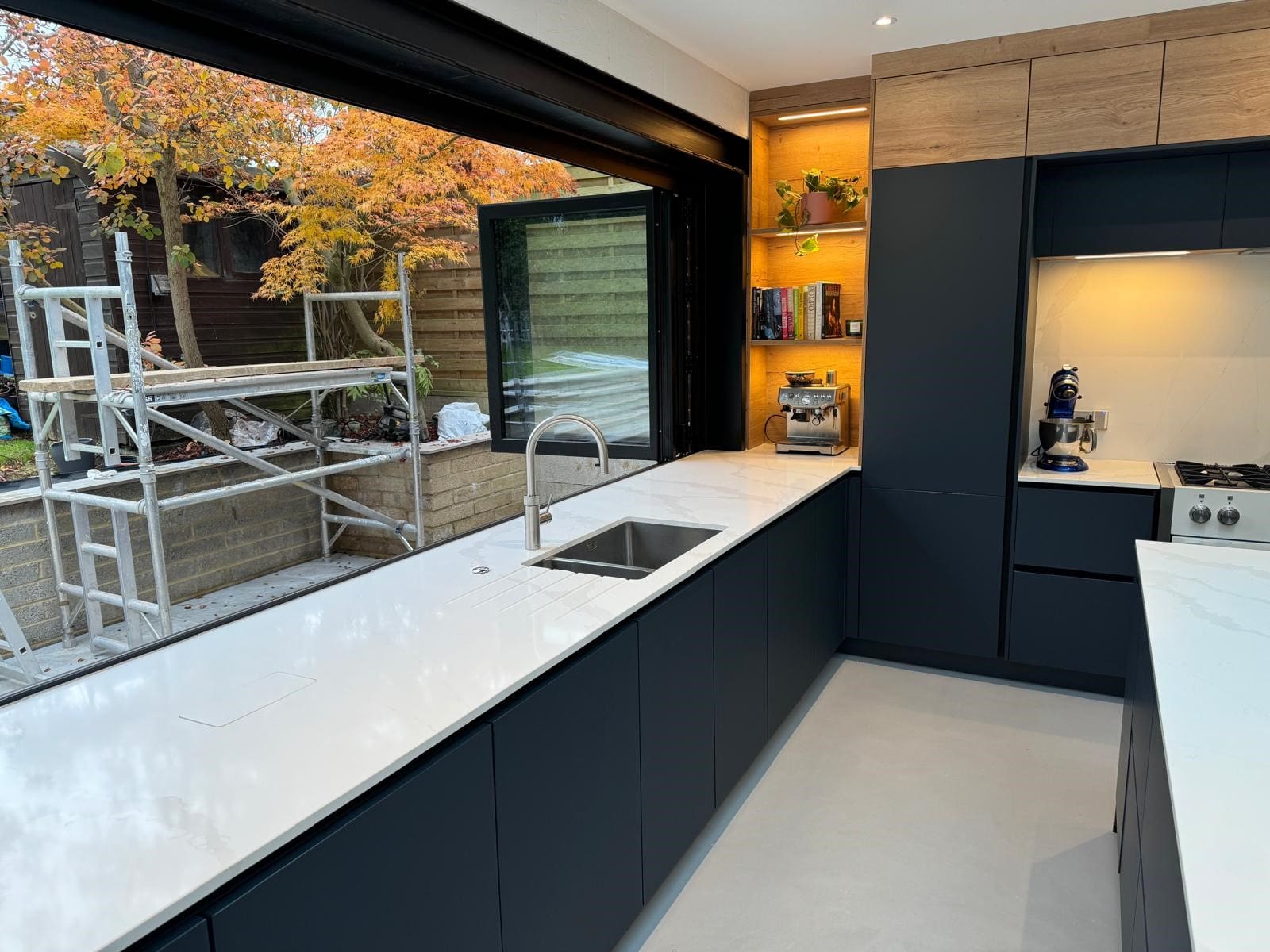 7 2 | Howard Kitchens & Interiors | Berkhamsted