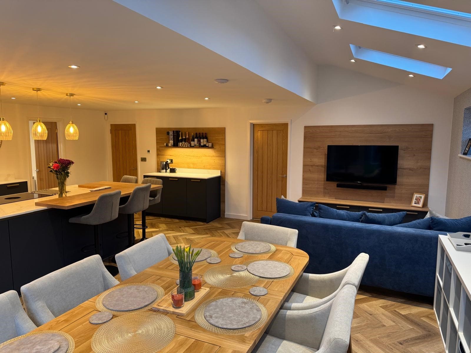 2 1 | Howard Kitchens & Interiors | Berkhamsted