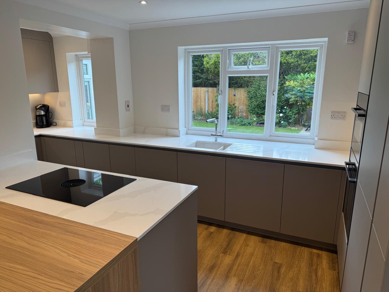 7 2 | Howard Kitchens & Interiors | Berkhamsted