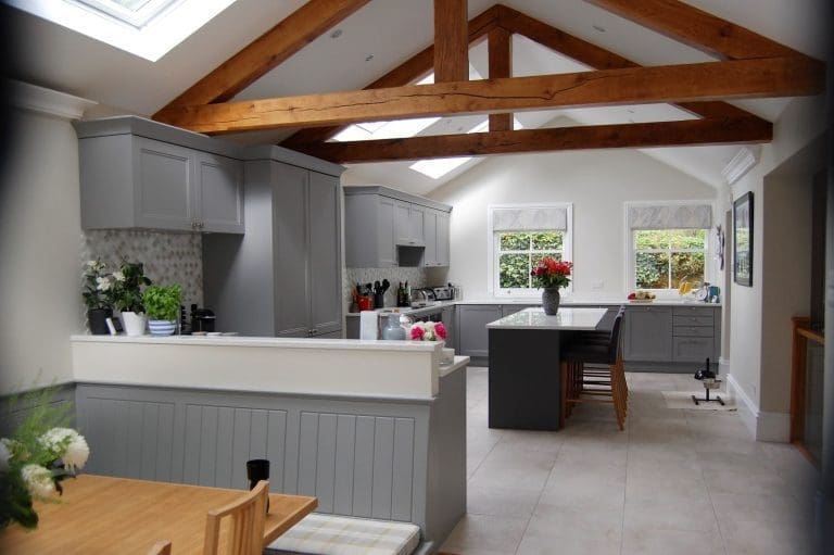 Matt Lacquer Shaker Kitchen 7 | Swans of Gravesend, Kent
