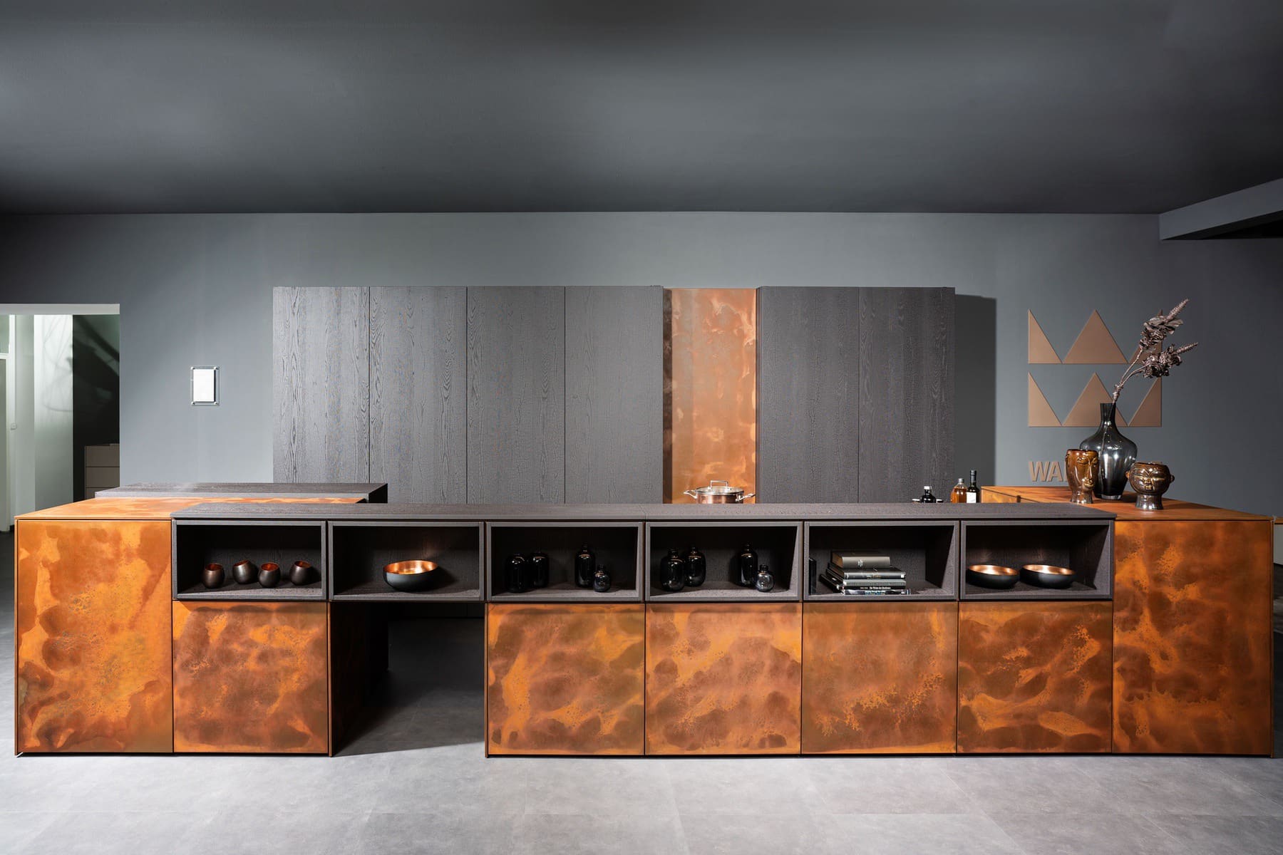 Burned Oak Frontal Zu 1 | Such Designs, London