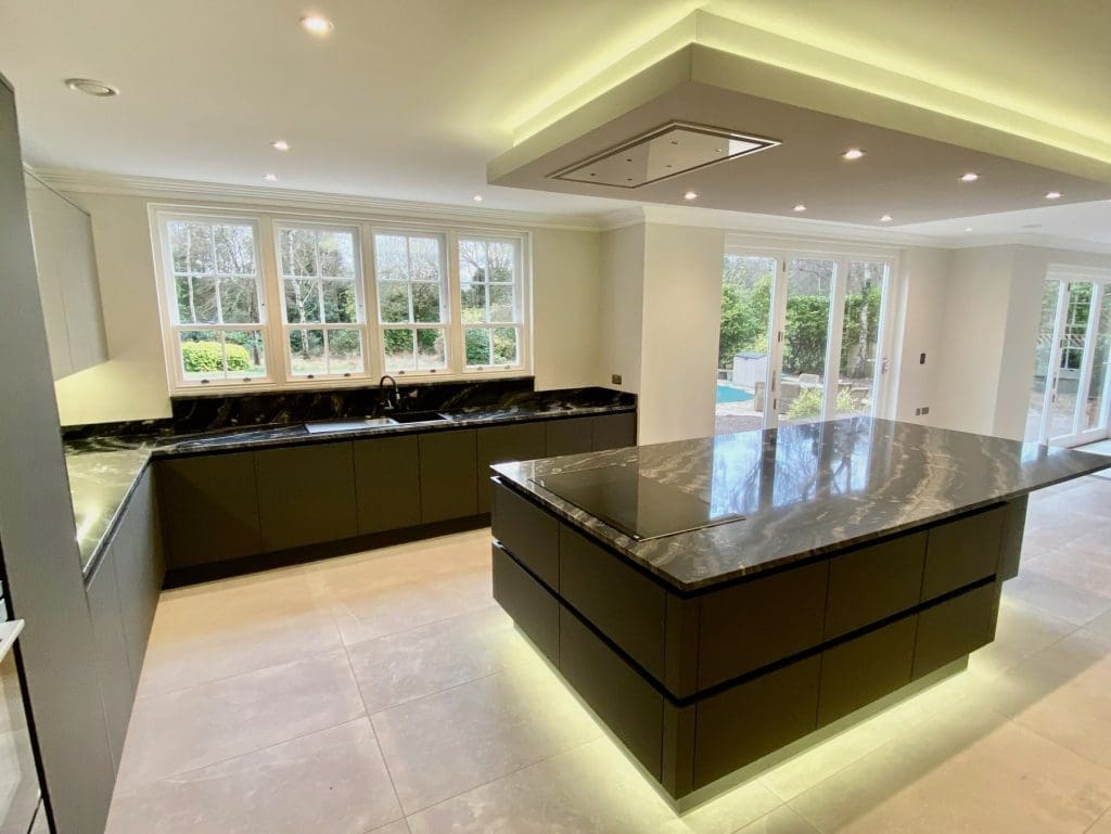 Howells Fb 2 1 | Utopia Kitchens, Crowthorne