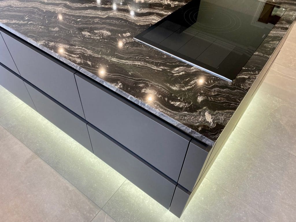 Howells Fb 4 1 | Utopia Kitchens, Crowthorne