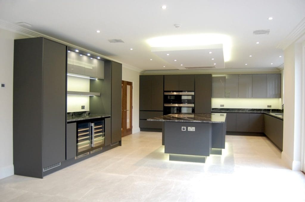 Howells Fb 9 1 | Utopia Kitchens, Crowthorne