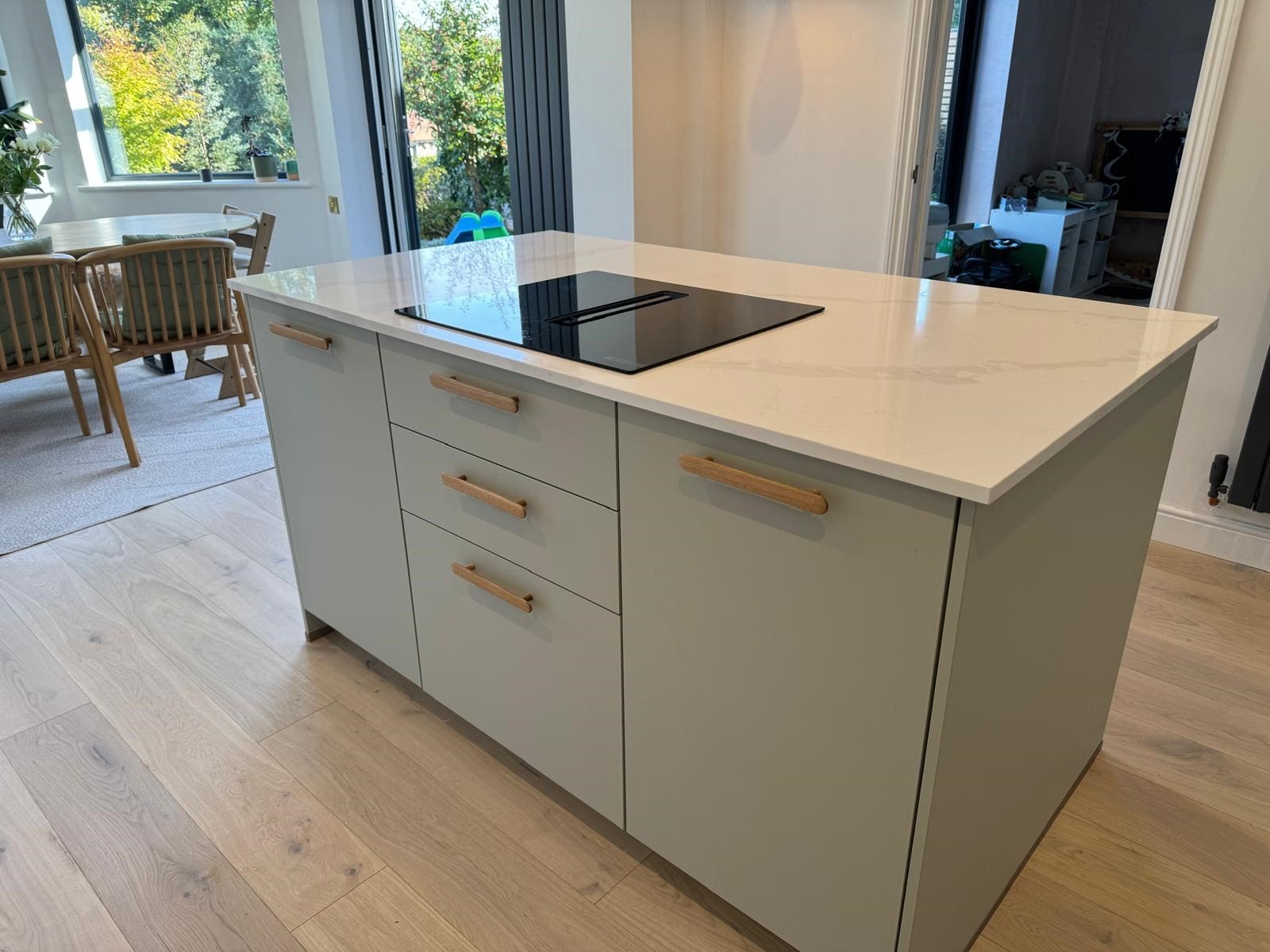 8 1 | Howard Kitchens & Interiors | Berkhamsted