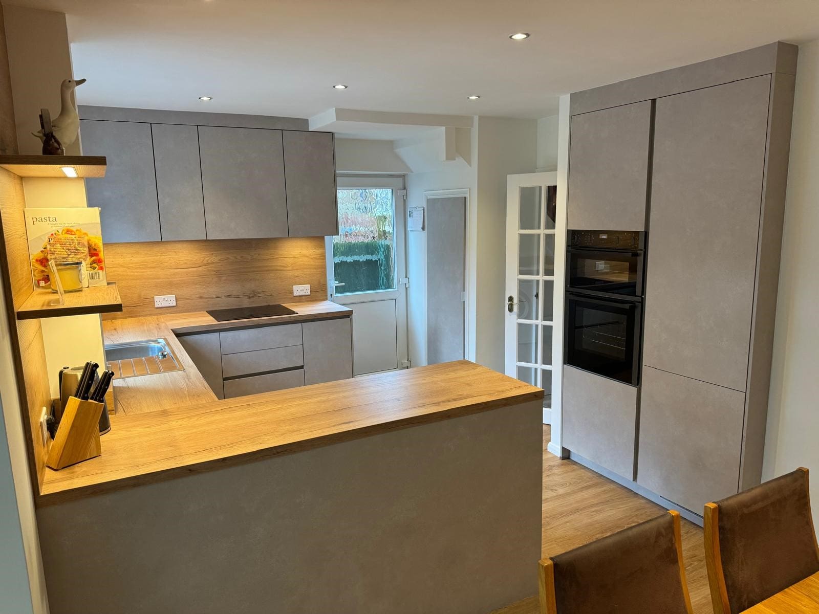 2 1 | Howard Kitchens & Interiors | Berkhamsted