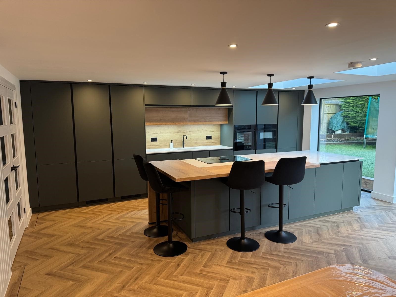 1 | Howard Kitchens & Interiors | Berkhamsted
