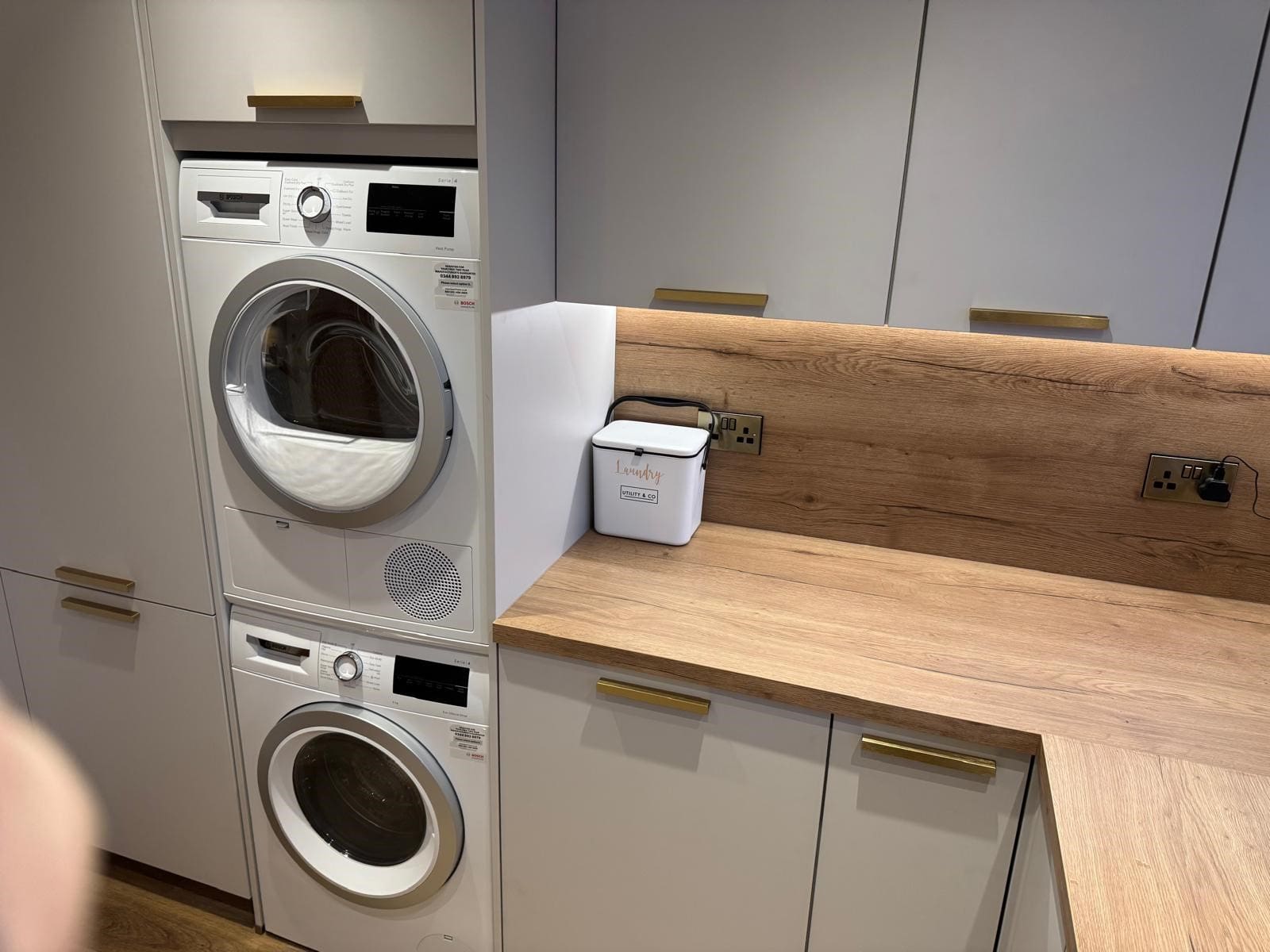 18 | Howard Kitchens & Interiors | Berkhamsted