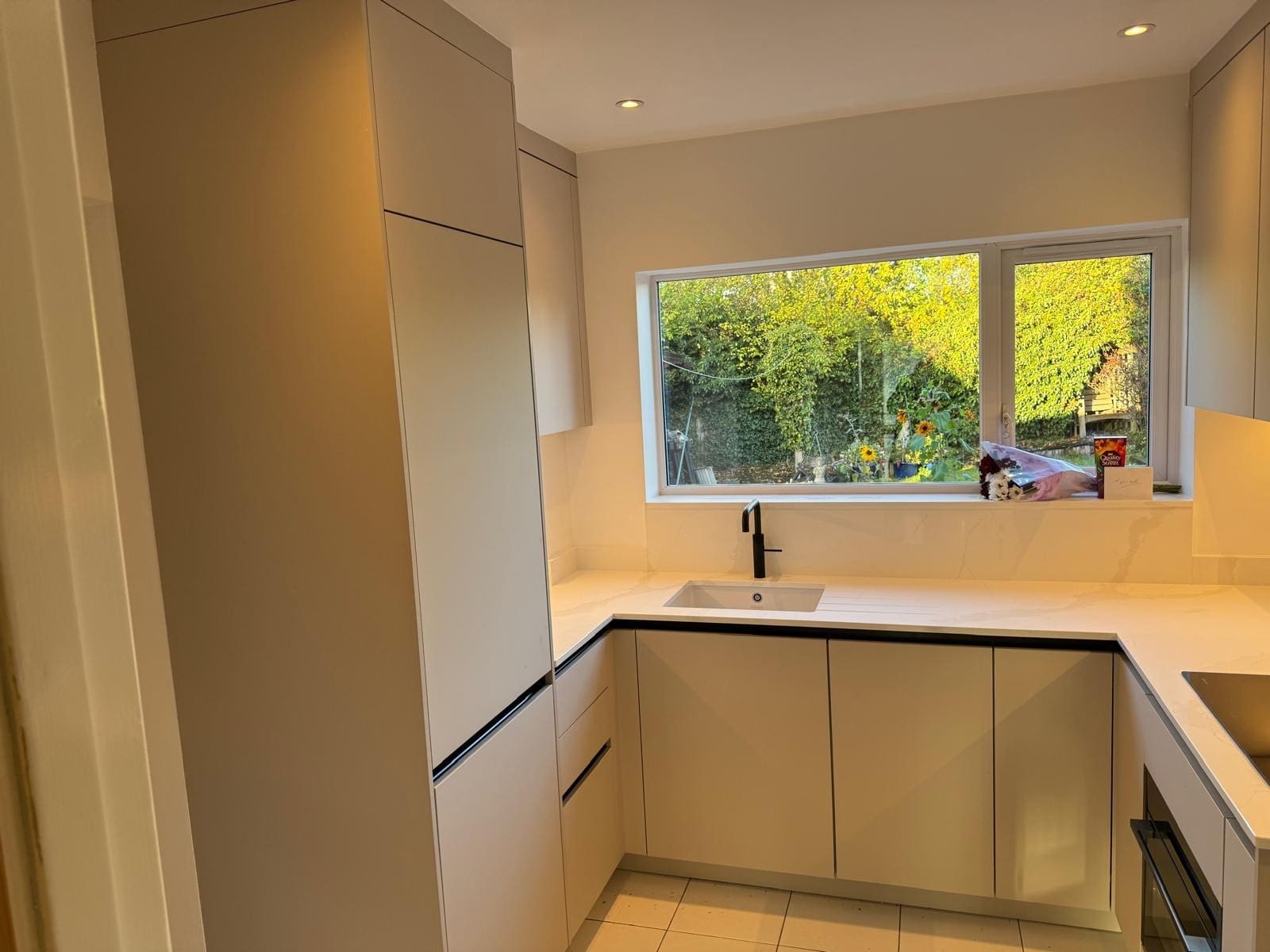 5 4 | Howard Kitchens & Interiors | Berkhamsted