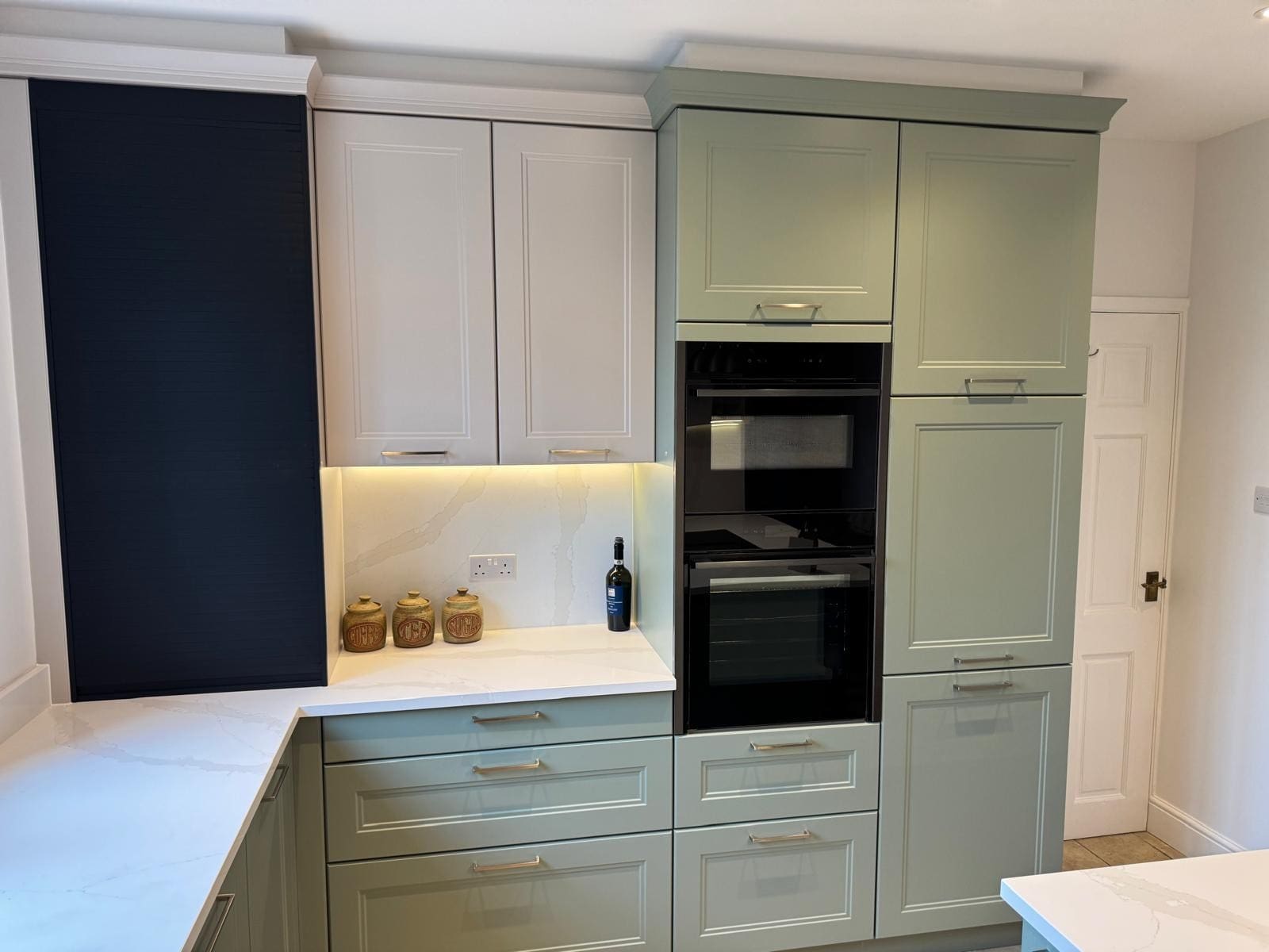 9 1 | Howard Kitchens & Interiors | Berkhamsted